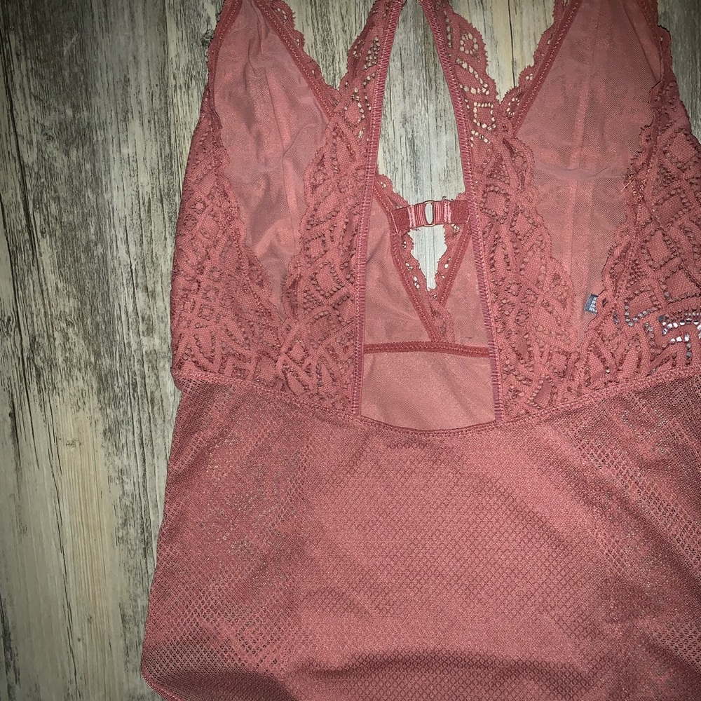 NWT/AERIE AE RUST/BROWN LACE BODYSUIT SIZE: MED - Picture 4 of 7